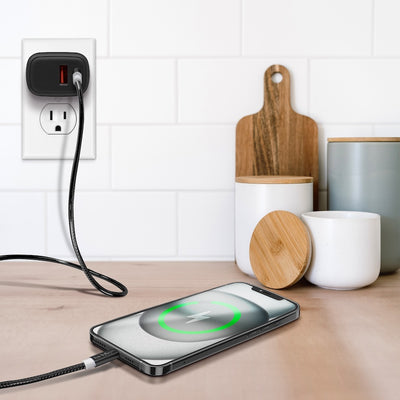 Nicole Miller Universal Rapid Charging Bundle - Black